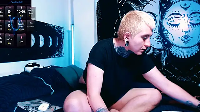 Snapshot of Marieblueeyes chatting on February 5, 2026, 11:09 pm Marieblueeyes online show from February 5, 2026, 11:09 pm