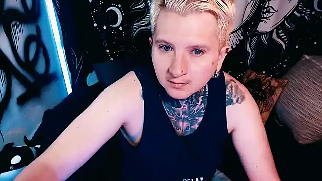 Marieblueeyes online show from May 11, 2026, 9:56 pm
