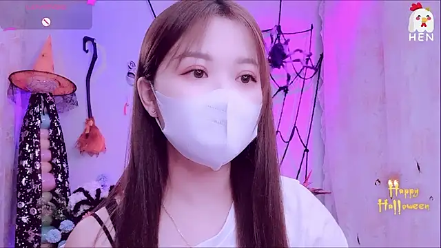 hen237 online show from October 24, 2025, 10:06 pm