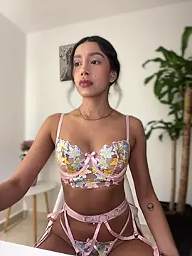 Snapshot of SelenaStone chatting on January 8, 2026, 10:56 pm SelenaStone online show from January 8, 2026, 10:56 pm