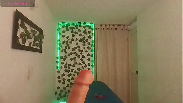 SexDiffrent online show from November 26, 2025, 4:30 pm