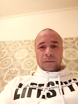 Snapshot of Nowy111 chatting on March 17, 2026, 12:26 am Nowy111 online show from March 17, 2026, 12:26 am