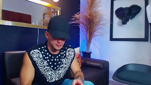 Snapshot of Markboyl chatting on October 14, 2025, 3:24 pm Markboyl online show from October 14, 2025, 3:24 pm