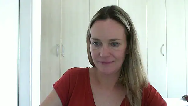 Snapshot of Annylove1 chatting on February 21, 2025, 4:26 pm Annylove1 online show from February 21, 2025, 4:26 pm