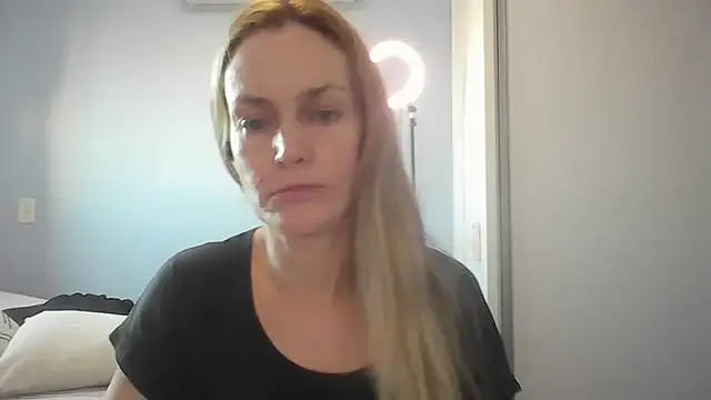 Annylove1 online show from July 2, 2026, 10:54 am