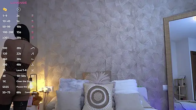 KalaBeckett  online show from May 7, 2026, 10:42 am