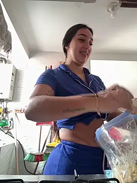 Hannahoff online show from November 6, 2025, 6:09 pm