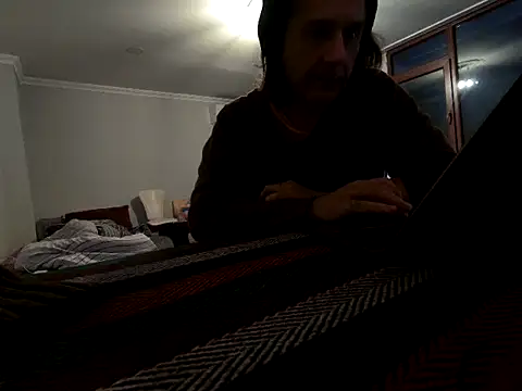 Snapshot of ALPHANDRE chatting on November 3, 2025, 6:20 pm ALPHANDRE online show from November 3, 2025, 6:20 pm