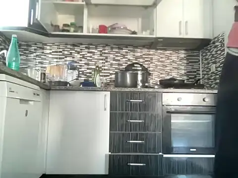 Snapshot of ALPHANDRE chatting on November 4, 2025, 6:23 am ALPHANDRE online show from November 4, 2025, 6:23 am