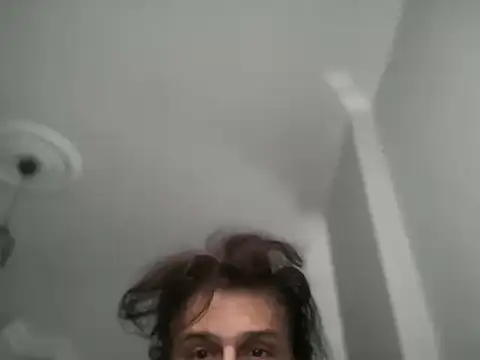 Snapshot of ALPHANDRE chatting on November 26, 2025, 6:36 am ALPHANDRE online show from November 26, 2025, 6:36 am