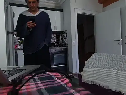 Snapshot of ALPHANDRE chatting on April 23, 2026, 6:47 am ALPHANDRE online show from April 23, 2026, 6:47 am