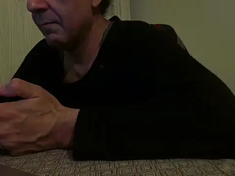 Snapshot of ALPHANDRE chatting on May 2, 2026, 7:41 pm ALPHANDRE online show from May 2, 2026, 7:41 pm