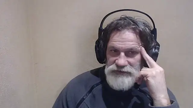 Snapshot of AlexNudo chatting on January 18, 2025, 3:27 pm AlexNudo online show from January 18, 2025, 3:27 pm