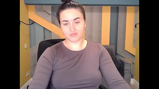 Snapshot of Roxie_Bradley chatting on December 7, 2024, 7:38 am Roxie Bradley online show from December 7, 2024, 7:38 am