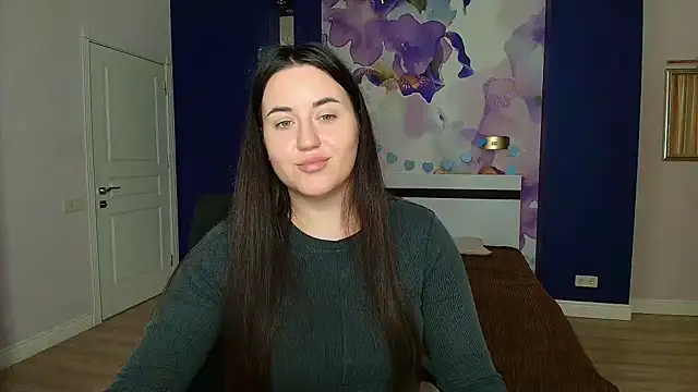 Snapshot of Roxie_Bradley chatting on December 11, 2024, 7:09 am Roxie Bradley online show from December 11, 2024, 7:09 am