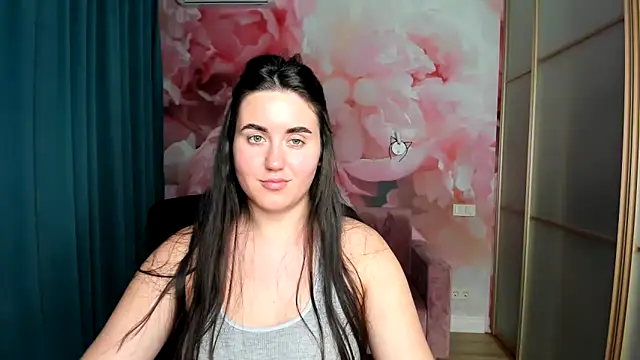 Snapshot of Roxie_Bradley chatting on December 14, 2024, 7:46 pm Roxie Bradley online show from December 14, 2024, 7:46 pm