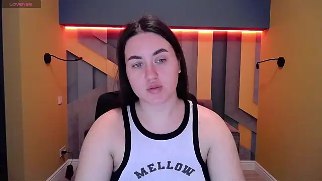 Snapshot of Roxie_Bradley chatting on December 21, 2024, 6:52 am Roxie Bradley online show from December 21, 2024, 6:52 am