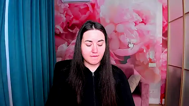 Snapshot of Roxie_Bradley chatting on December 26, 2024, 7:03 am Roxie Bradley online show from December 26, 2024, 7:03 am