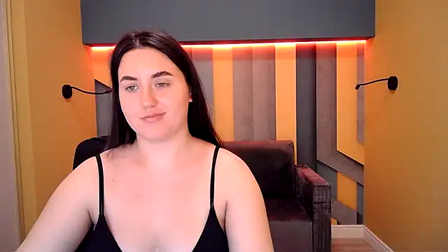 Snapshot of Roxie_Bradley chatting on January 5, 2025, 10:53 am Roxie Bradley online show from January 5, 2025, 10:53 am