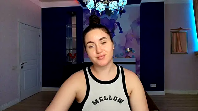 Snapshot of Roxie_Bradley chatting on January 6, 2025, 6:58 am Roxie Bradley online show from January 6, 2025, 6:58 am