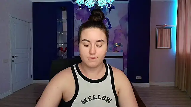 Snapshot of Roxie_Bradley chatting on January 10, 2025, 11:22 am Roxie Bradley online show from January 10, 2025, 11:22 am