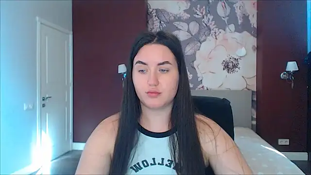 Snapshot of Roxie_Bradley chatting on January 16, 2025, 9:59 am Roxie Bradley online show from January 16, 2025, 9:59 am