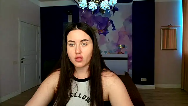 Snapshot of Roxie_Bradley chatting on January 23, 2025, 10:11 am Roxie Bradley online show from January 23, 2025, 10:11 am