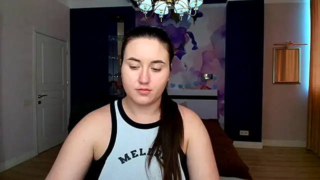 Snapshot of Roxie_Bradley chatting on February 4, 2025, 10:54 am Roxie Bradley online show from February 4, 2025, 10:54 am