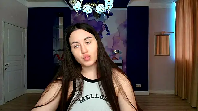 Snapshot of Roxie_Bradley chatting on February 10, 2025, 6:53 am Roxie Bradley online show from February 10, 2025, 6:53 am