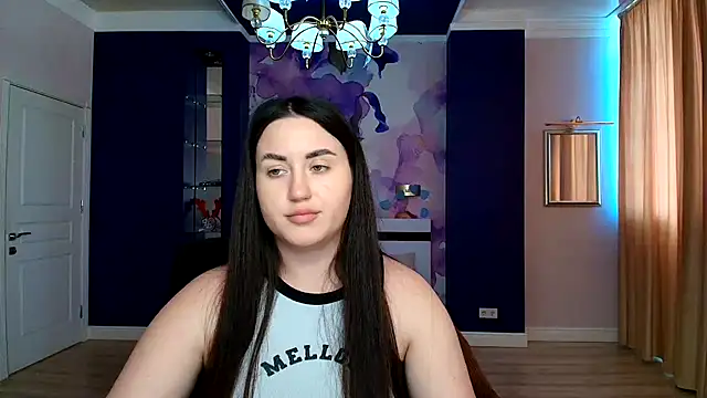 Snapshot of Roxie_Bradley chatting on February 10, 2025, 9:58 am Roxie Bradley online show from February 10, 2025, 9:58 am