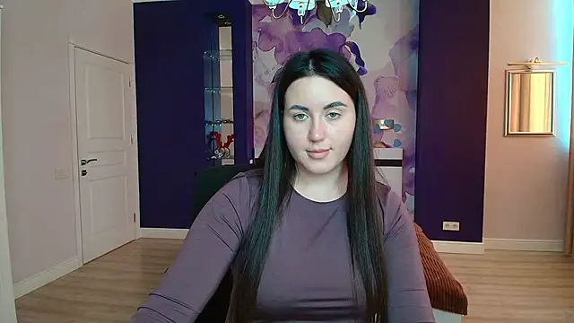 Snapshot of Roxie_Bradley chatting on February 12, 2025, 1:06 pm Roxie Bradley online show from February 12, 2025, 1:06 pm