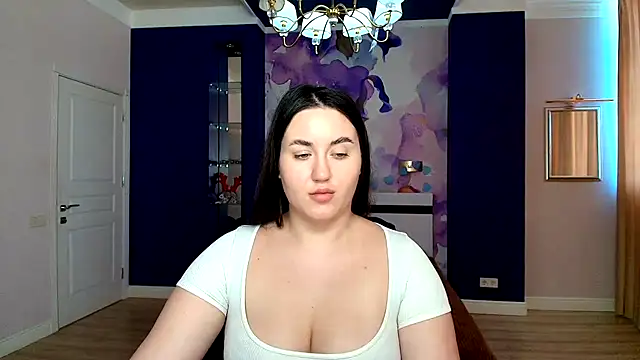 Snapshot of Roxie_Bradley chatting on March 8, 2025, 10:00 am Roxie Bradley online show from March 8, 2025, 10:00 am