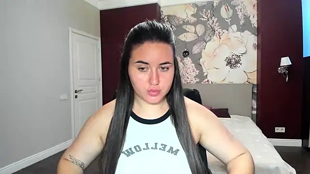 Snapshot of Roxie_Bradley chatting on September 11, 2025, 5:51 am Roxie Bradley online show from September 11, 2025, 5:51 am