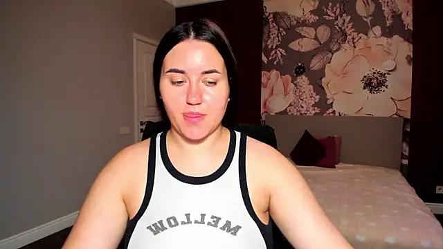 Snapshot of Roxie_Bradley chatting on September 12, 2025, 5:29 am Roxie Bradley online show from September 12, 2025, 5:29 am