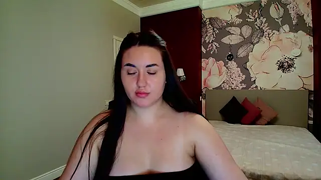 Snapshot of Roxie_Bradley chatting on September 29, 2025, 5:56 am Roxie Bradley online show from September 29, 2025, 5:56 am