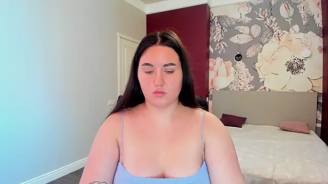 Snapshot of Roxie_Bradley chatting on November 14, 2025, 7:51 am Roxie Bradley online show from November 14, 2025, 7:51 am