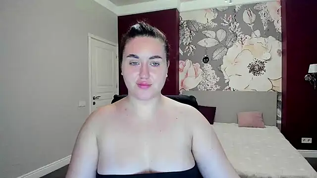 Snapshot of Roxie_Bradley chatting on November 28, 2025, 7:00 am Roxie Bradley online show from November 28, 2025, 7:00 am