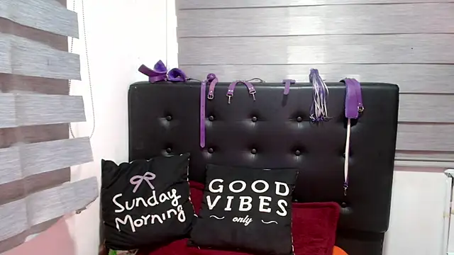 VIOLETTA-HOT online show from March 4, 2025, 10:24 am