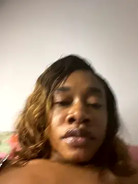  yisela  online show from October 22, 2025, 1:06 am