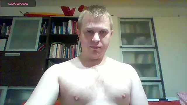 Snapshot of Matttthees chatting on January 10, 2026, 1:07 am Matttthees online show from January 10, 2026, 1:07 am