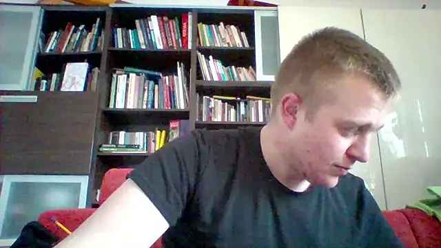 Snapshot of Matttthees chatting on February 15, 2026, 2:25 pm Matttthees online show from February 15, 2026, 2:25 pm