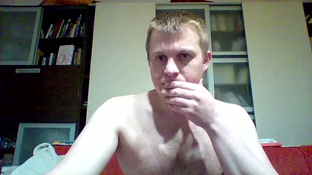 Snapshot of Matttthees chatting on March 7, 2026, 7:33 pm Matttthees online show from March 7, 2026, 7:33 pm