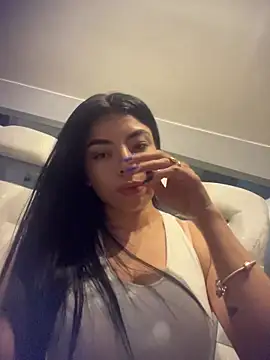 Snapshot of Miaparkerss_ chatting on October 12, 2025, 10:20 pm Miaparkerss online show from October 12, 2025, 10:20 pm