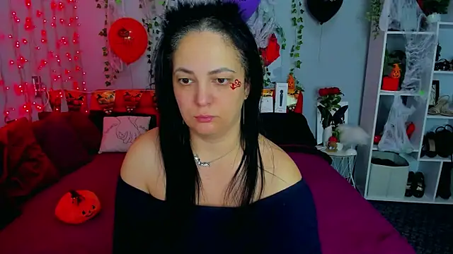 Snapshot of DarlingMilf chatting on October 29, 2025, 7:15 pm DarlingMilf online show from October 29, 2025, 7:15 pm