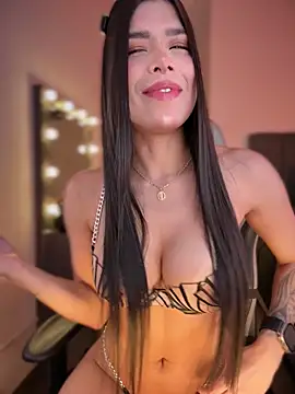 Snapshot of JanyLunaa chatting on November 20, 2025, 11:04 pm JanyLunaa online show from November 20, 2025, 11:04 pm