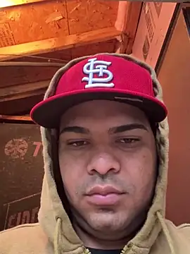 marhi32 online show from October 27, 2025, 10:47 pm