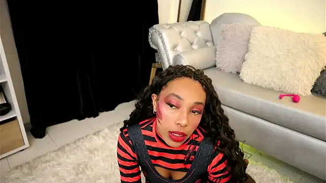 Valeriestyle online show from October 6, 2025, 4:10 am