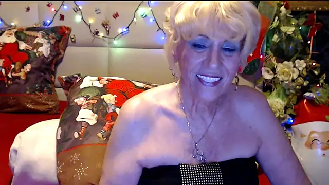 HappyWomanOn online show from December 20, 2025, 9:55 pm