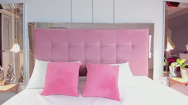 Snapshot of Ahincale chatting on January 5, 2026, 8:01 pm Ahincale online show from January 5, 2026, 8:01 pm