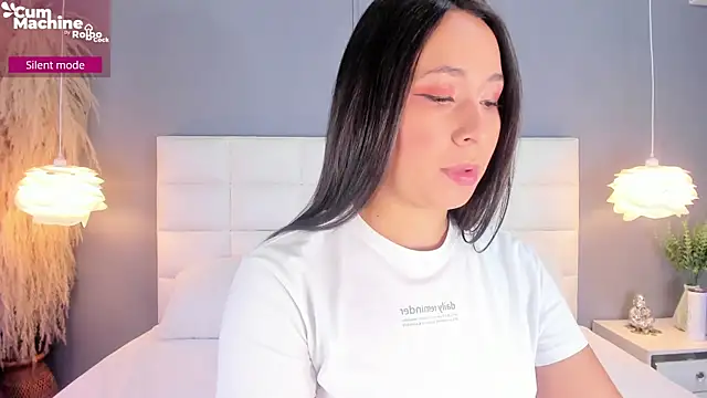 Snapshot of Ahincale chatting on March 20, 2026, 11:48 am Ahincale online show from March 20, 2026, 11:48 am